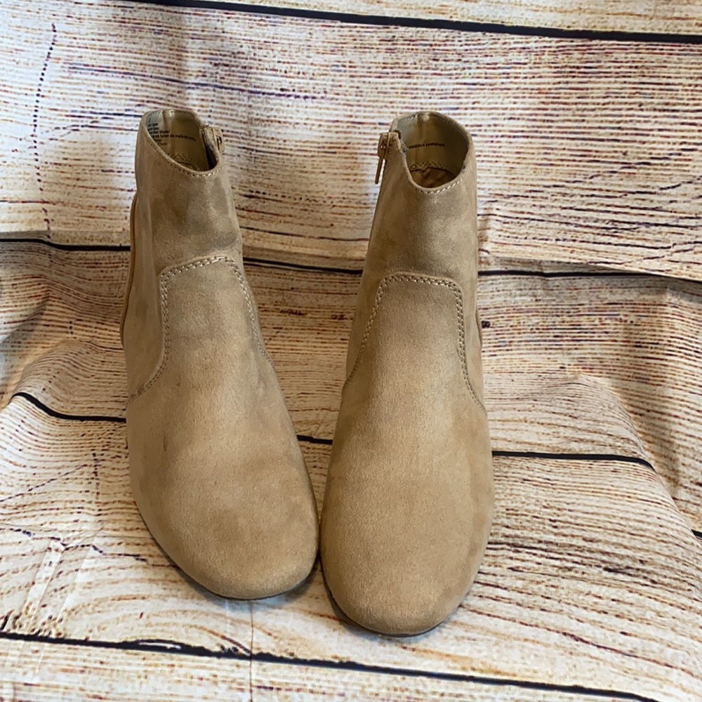 Express Booties - Picture 7 of 7